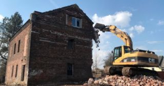 Демонтаж кирпичного дома Полысаево, цена от 2992 руб.