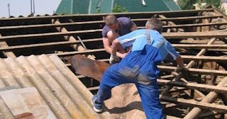 Демонтаж крыши в Полысаево - стоимость работ от 735 рублей за м2