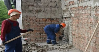 Демонтаж облицовки фасада в Полысаево - расценка в смете от 578 рублей